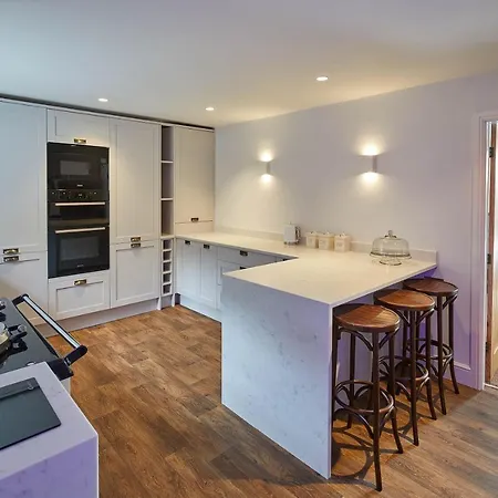 Host & - Graham Close Homes